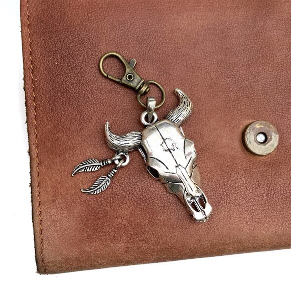 Reworked Patricia Nash Studded Italian Leather Bag w/ Brass Chain Strap & Charm - Picture 8 of 16